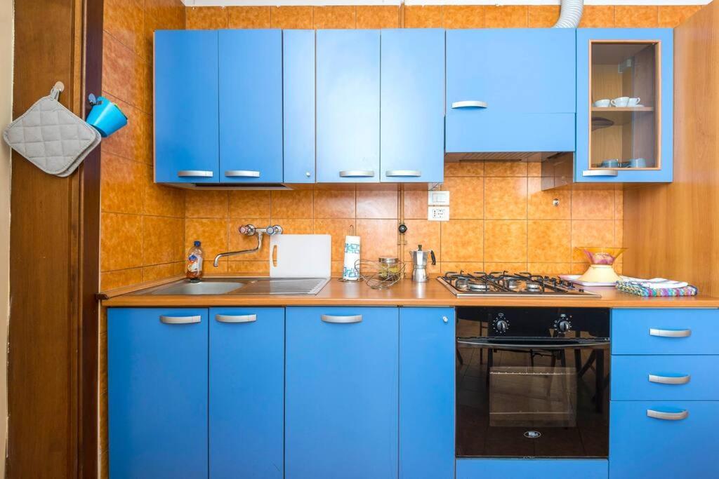 Apartment Bologna City Center Train Station Екстер'єр фото