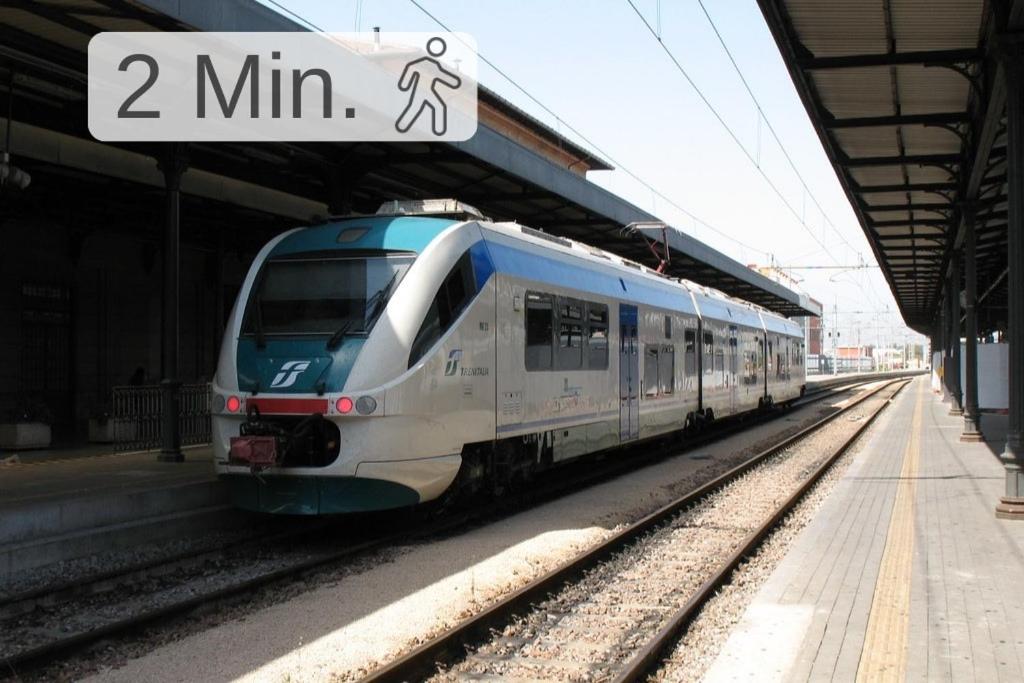 Apartment Bologna City Center Train Station Екстер'єр фото