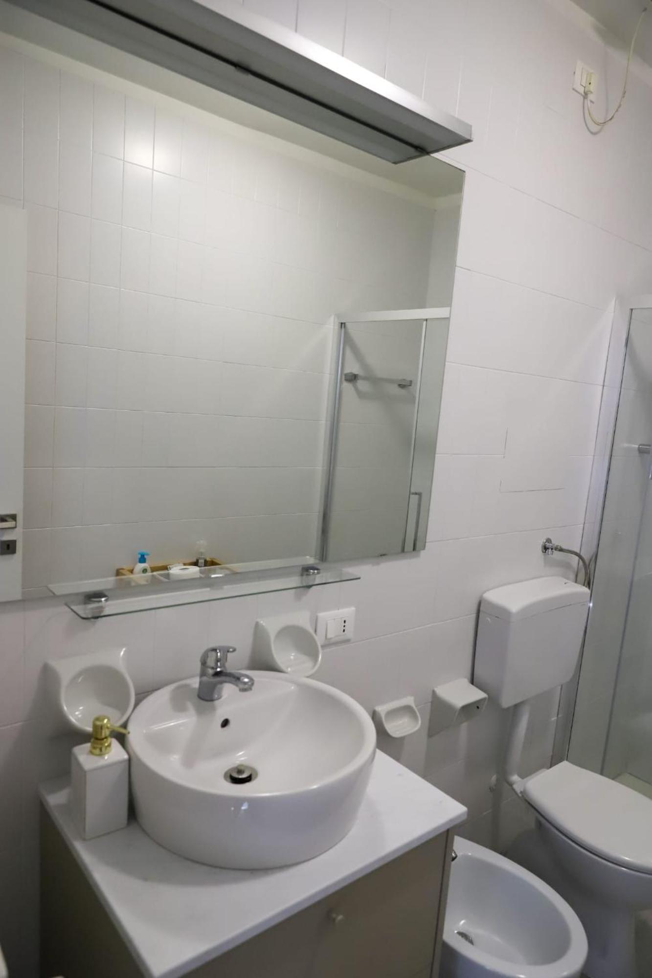 Apartment Bologna City Center Train Station Екстер'єр фото