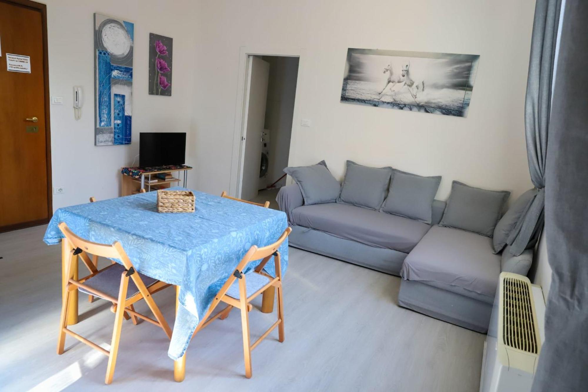 Apartment Bologna City Center Train Station Екстер'єр фото